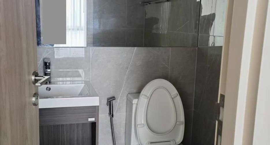 Аренда 2 спальни кондо в Хуаи Кхщанг, Бангкок