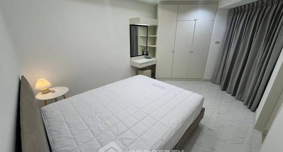 Condo en alquiler de 2 habitaciones en Bang Kho Laem, Bangkok