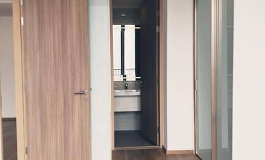 For rent 2 ベッドルーム condo in Watthana, Bangkok