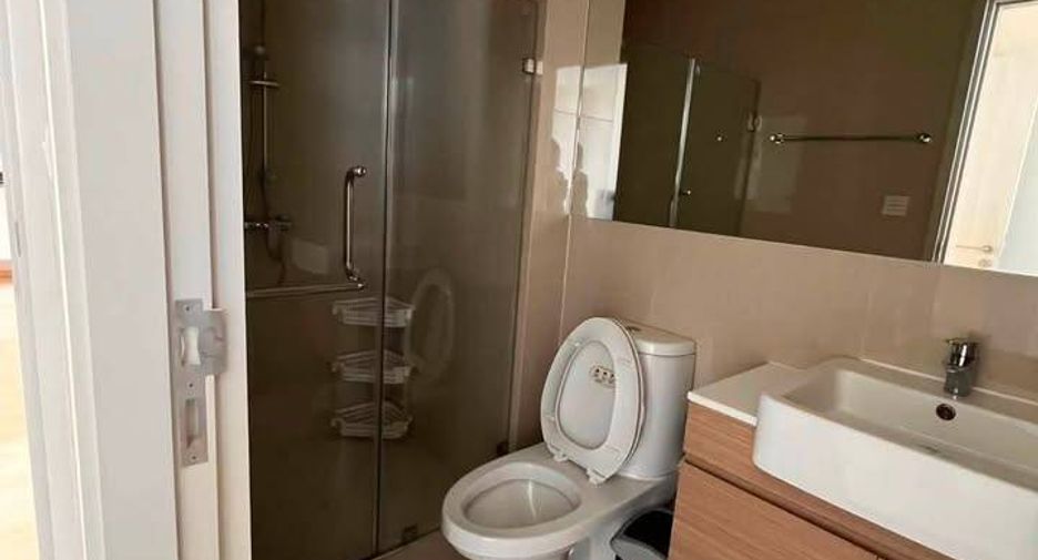 出租 2 卧室 公寓 在 Huai Khwang, 曼谷