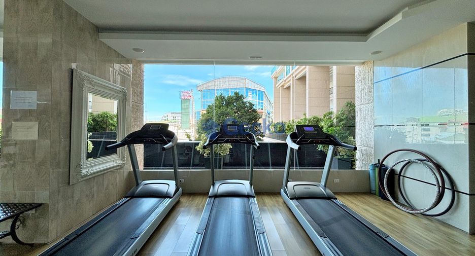 For sale 1 bed condo in Bang Lamung, Chonburi