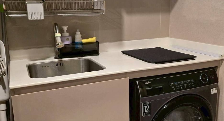 For rent 1 bed condo in Khlong Toei, Bangkok
