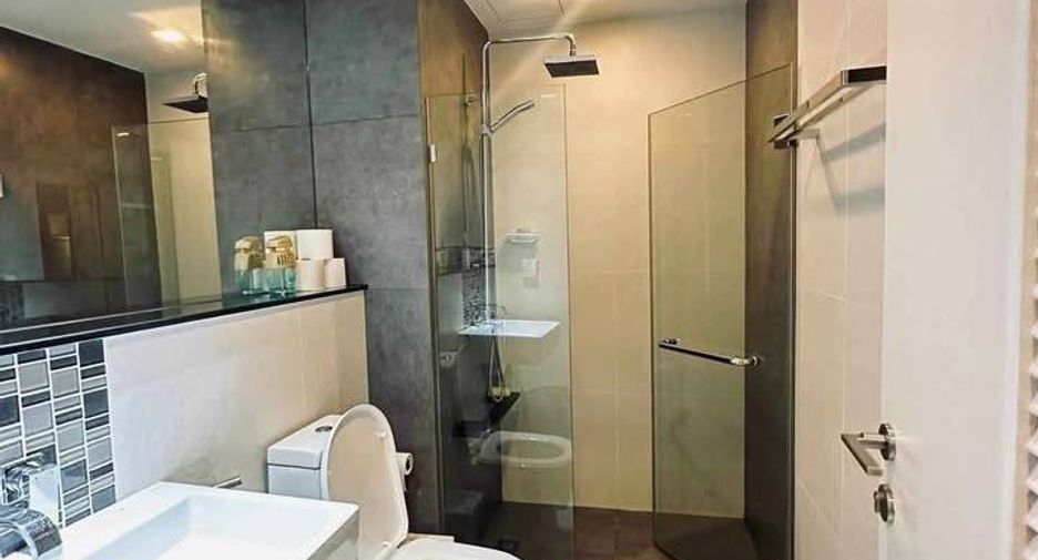 For rent 1 bed condo in Khlong San, Bangkok