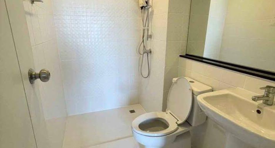 For rent 2 bedrooms condo in Bang Sue, Bangkok