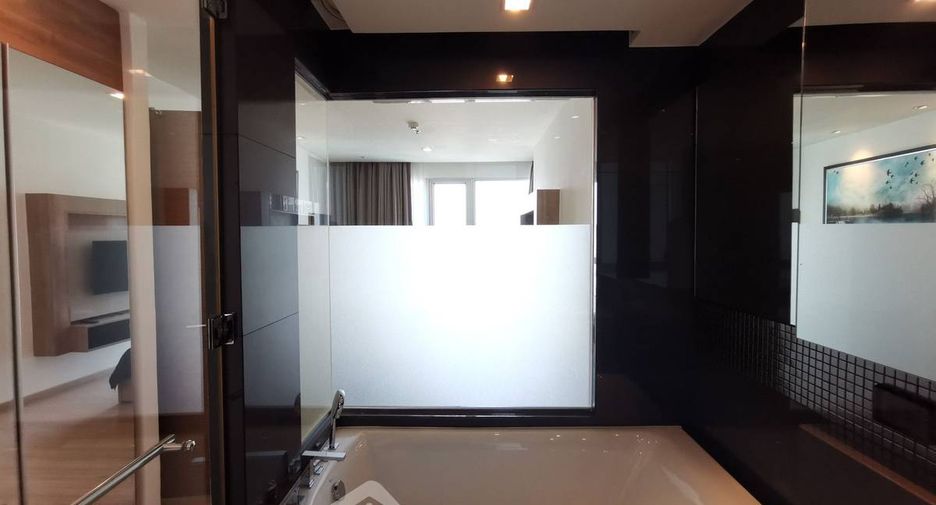 Wohnung zur Miete mit 2 Zimmer in Phra Khanong, Bangkok