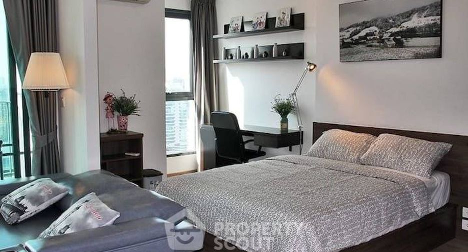 Wohnung zur Miete mit 1 Zimmer in Bang Rak, Bangkok