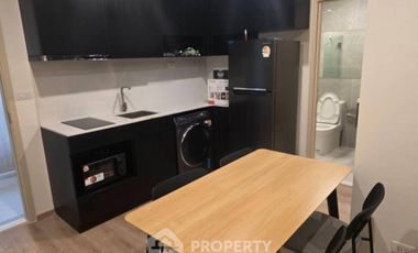 For rent 2 bedrooms condo in Huai Khwang, Bangkok