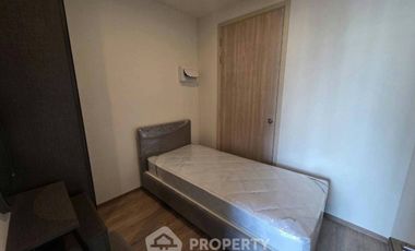 For rent 2 bedrooms condo in Huai Khwang, Bangkok