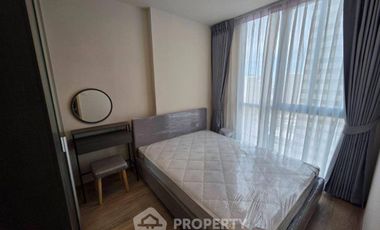 For rent 2 bedrooms condo in Huai Khwang, Bangkok