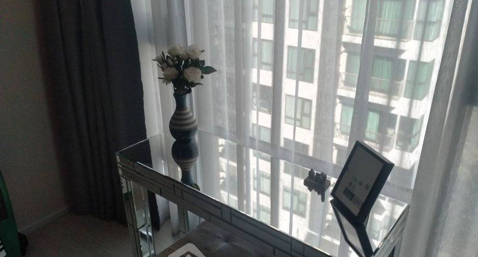 Wohnung zur Miete mit 2 Zimmer in Khlong Toei, Bangkok