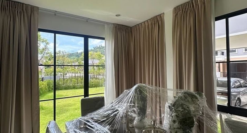For rent 4 ベッドルーム house in Mueang Phuket, Phuket