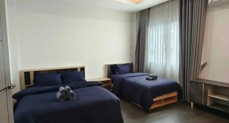 For sale and for rent 5 bedrooms house in Watthana, Bangkok