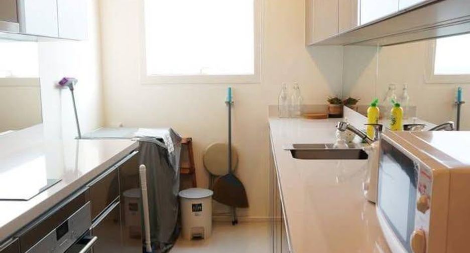 For rent 2 bedrooms condo in Bang Kho Laem, Bangkok