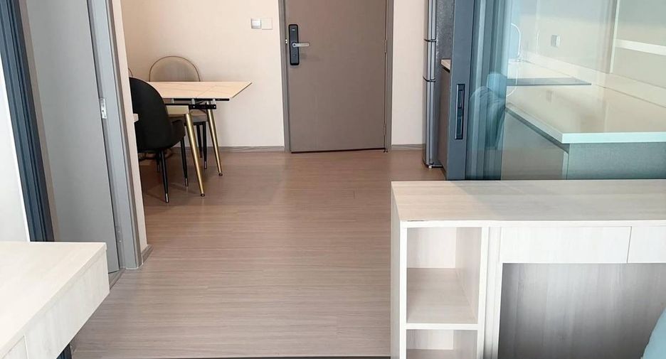 Wohnung zur Miete mit 1 Zimmer in Huai Khwang, Bangkok