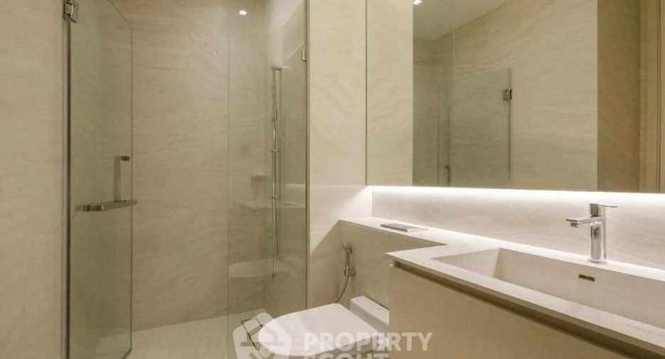 For rent 2 bedrooms condo in Khlong Toei, Bangkok
