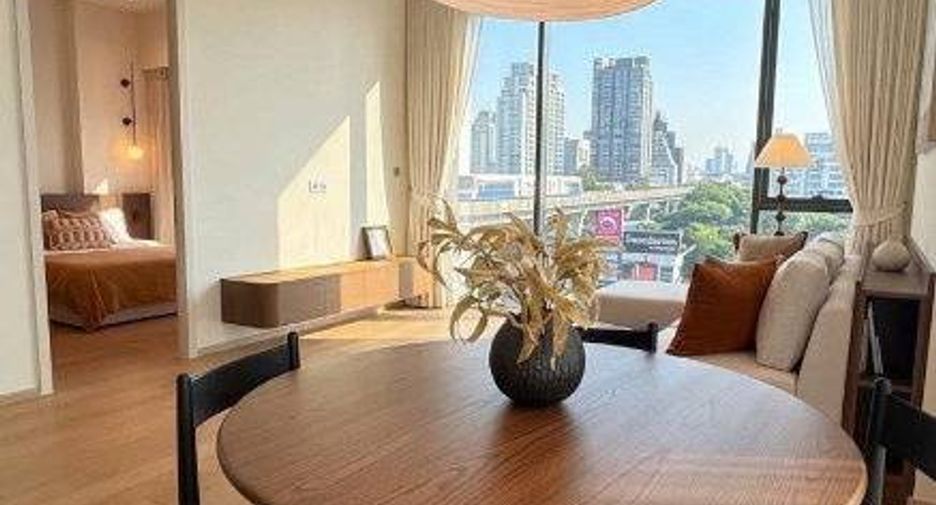 For rent 2 bedrooms condo in Khlong Toei, Bangkok