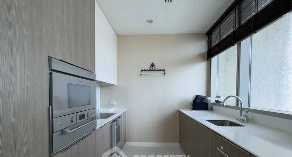 Wohnung zur Miete mit 2 Zimmer in Pathum Wan, Bangkok