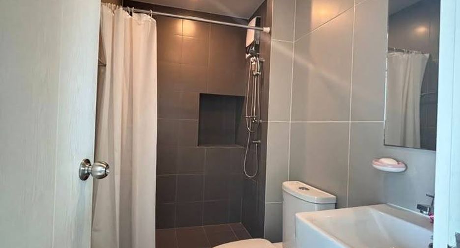 For rent 2 bedrooms condo in Chom Thong, Bangkok