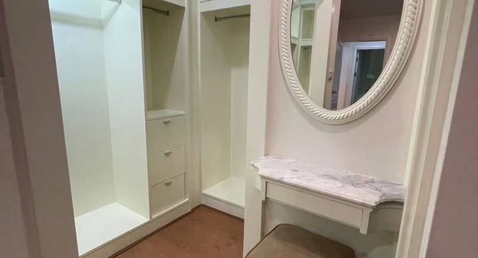 Wohnung zur Miete mit 2 Zimmer in Phra Khanong, Bangkok