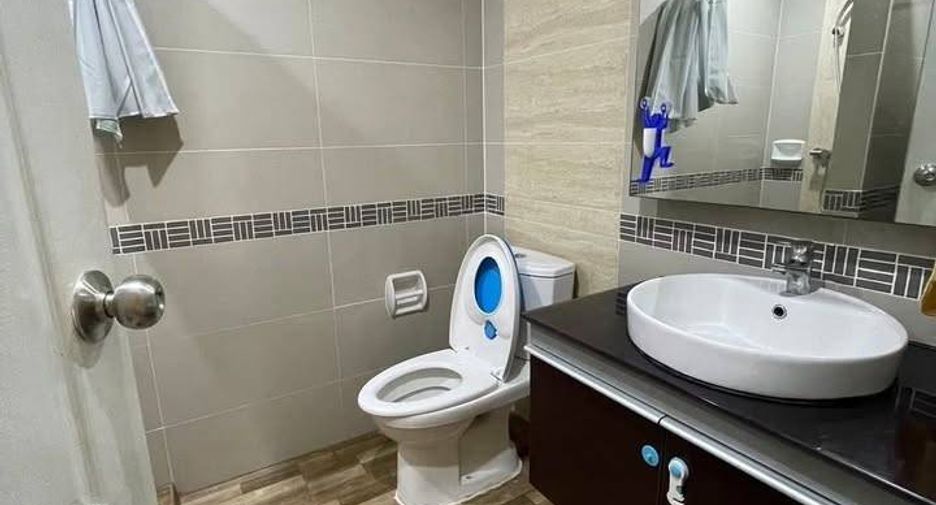 Wohnung zur Miete mit 2 Zimmer in Phra Khanong, Bangkok