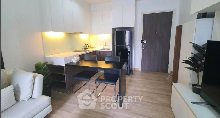 For rent 1 bed condo in Khlong San, Bangkok