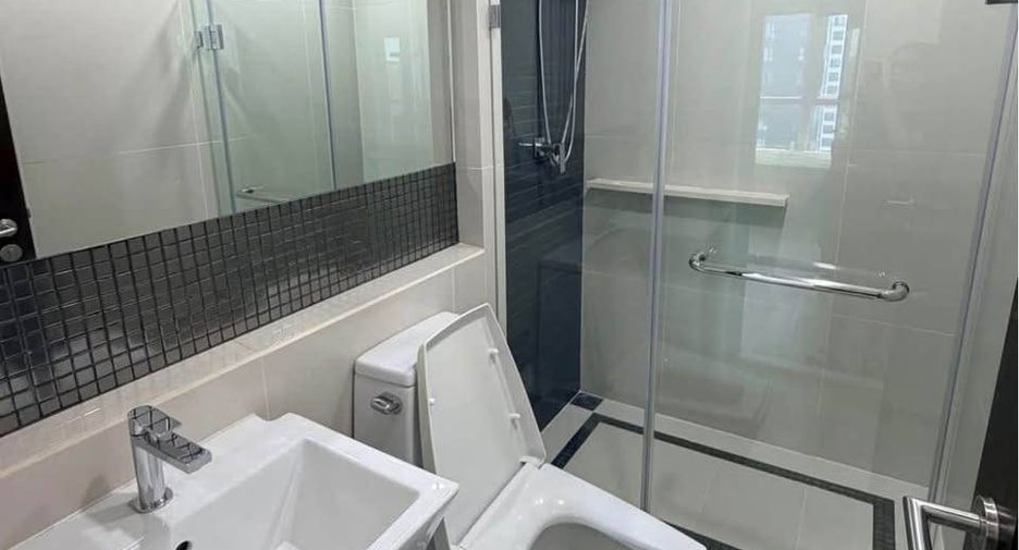 Wohnung zur Miete mit 2 Zimmer in Phra Khanong, Bangkok