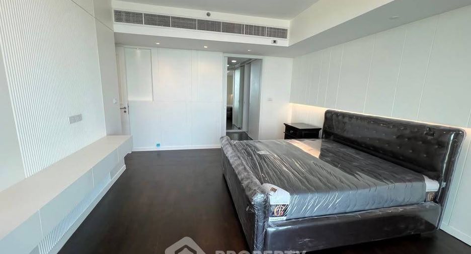 For rent 3 ベッドルーム condo in Yan Nawa, Bangkok