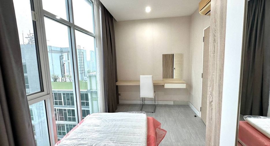 For rent 2 bedrooms condo in Bang Na, Bangkok