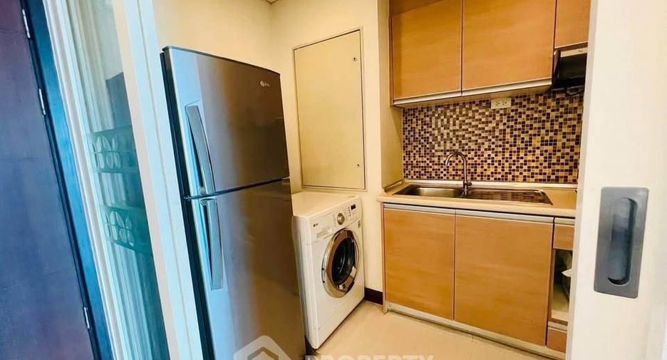 For rent 1 bed condo in Khlong Toei, Bangkok