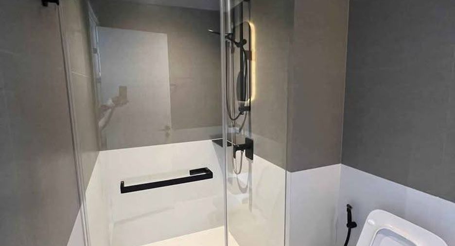 Condo en alquiler de 2 habitaciones en Bang Kho Laem, Bangkok