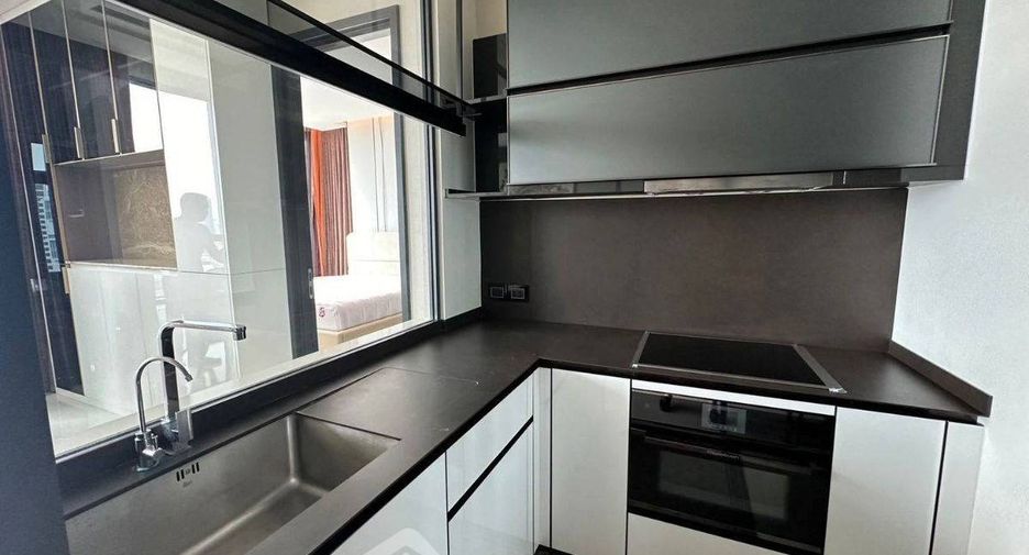 For rent 2 ベッドルーム condo in Watthana, Bangkok