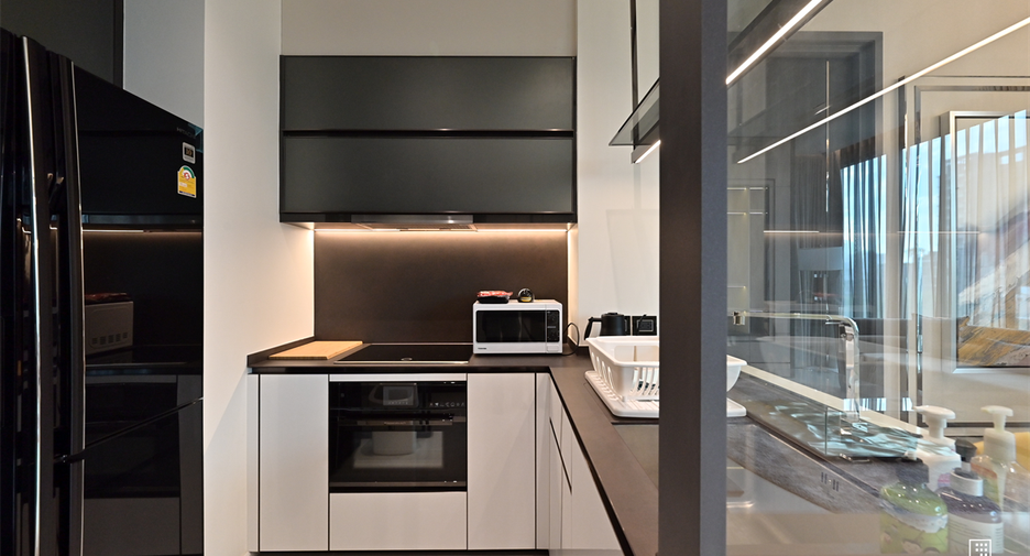 For sale 2 ベッドルーム condo in Watthana, Bangkok