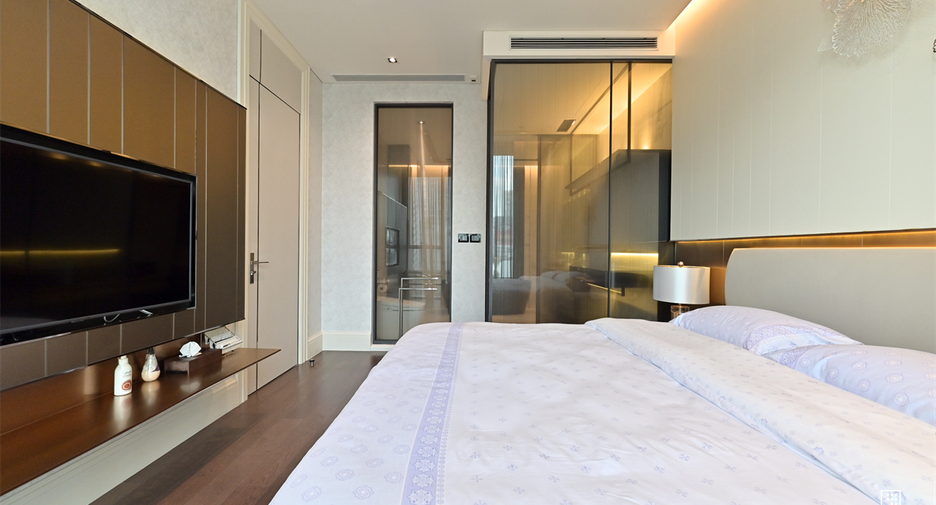For sale 2 ベッドルーム condo in Watthana, Bangkok