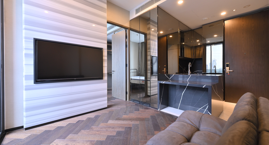 For rent 1 bed condo in Khlong Toei, Bangkok