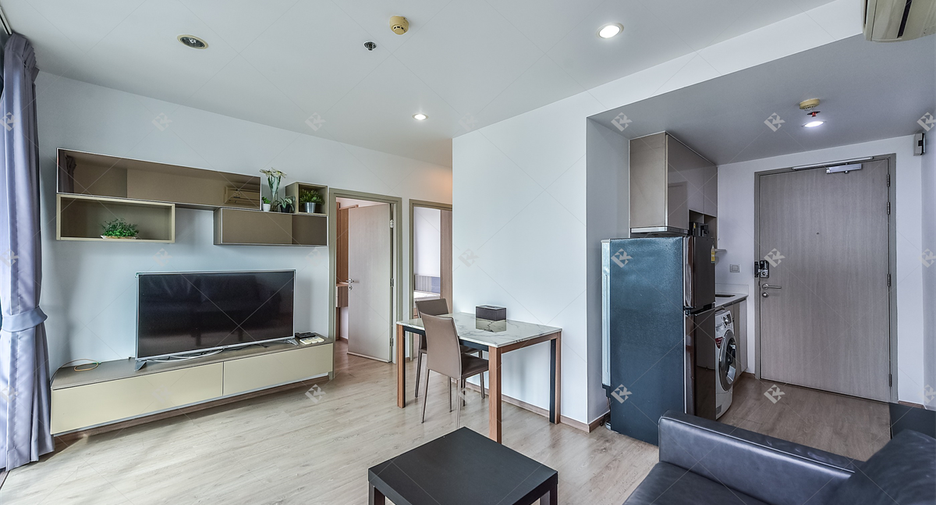 À louer 2 chambres condo à Bang Rak, Bangkok