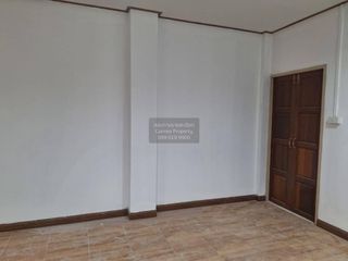 Casa adosada en venta de 4 habitaciones en Bang Kho Laem, Bangkok