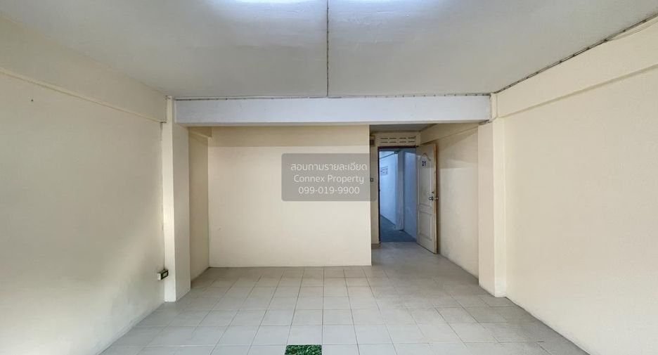 Local comercial en venta de 15 habitaciones en Bang Khun Thian, Bangkok