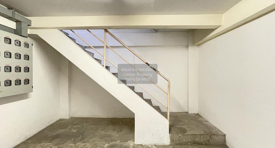 Local comercial en venta de 15 habitaciones en Bang Khun Thian, Bangkok