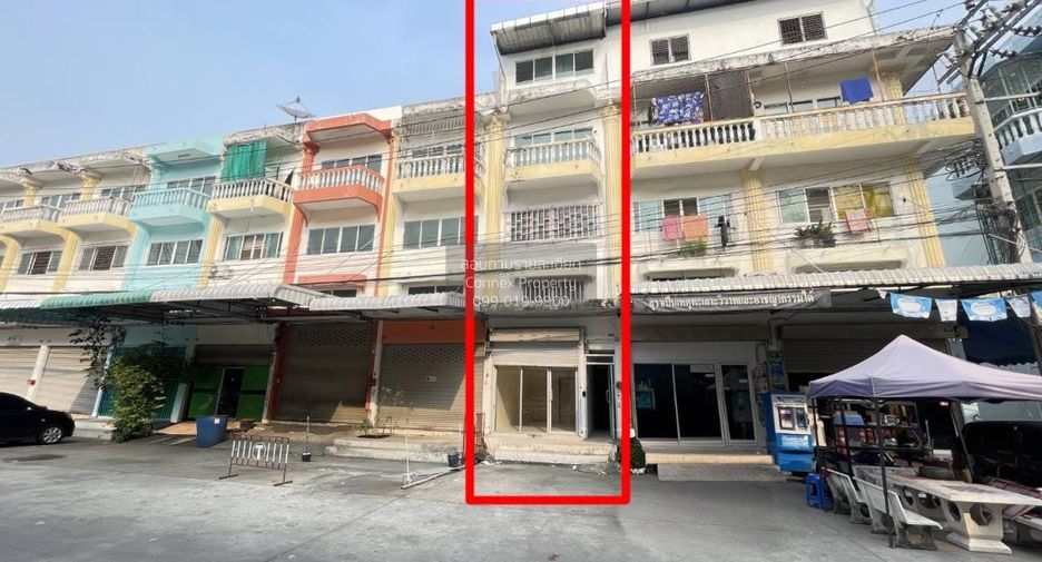 Local comercial en venta de 15 habitaciones en Bang Khun Thian, Bangkok