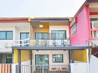 Reihenhaus zum Kauf mit 2 Zimmer in Bang Bua Thong, Nonthaburi