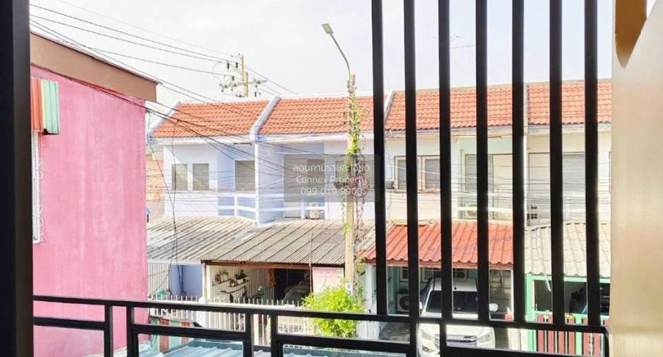 Reihenhaus zum Kauf mit 2 Zimmer in Bang Bua Thong, Nonthaburi