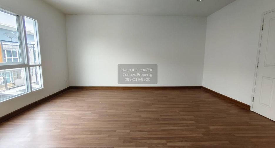 Casa adosada en venta de 3 habitaciones en Mueang Nonthaburi, Nonthaburi