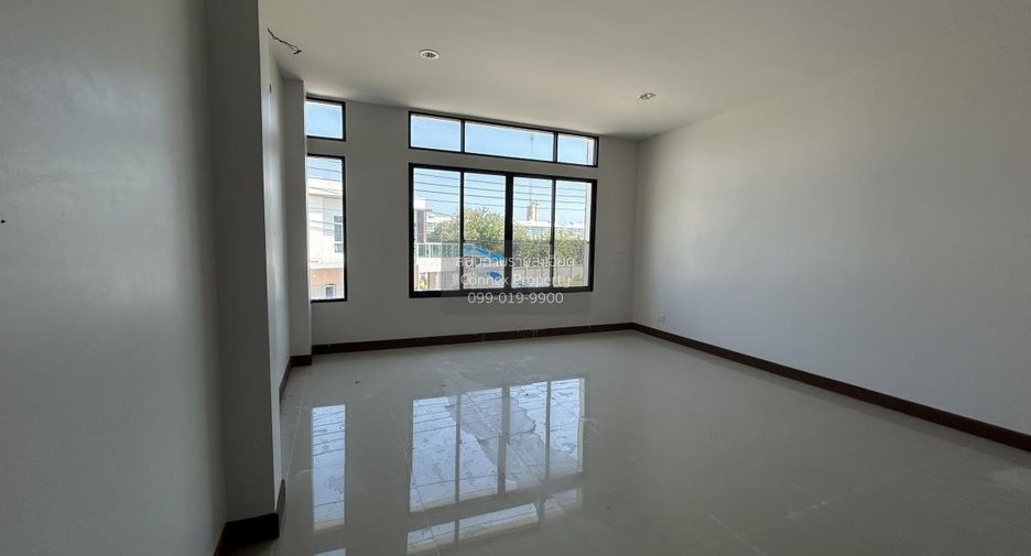 For sale 3 bedrooms townhouse in Cha Am, Phetchaburi