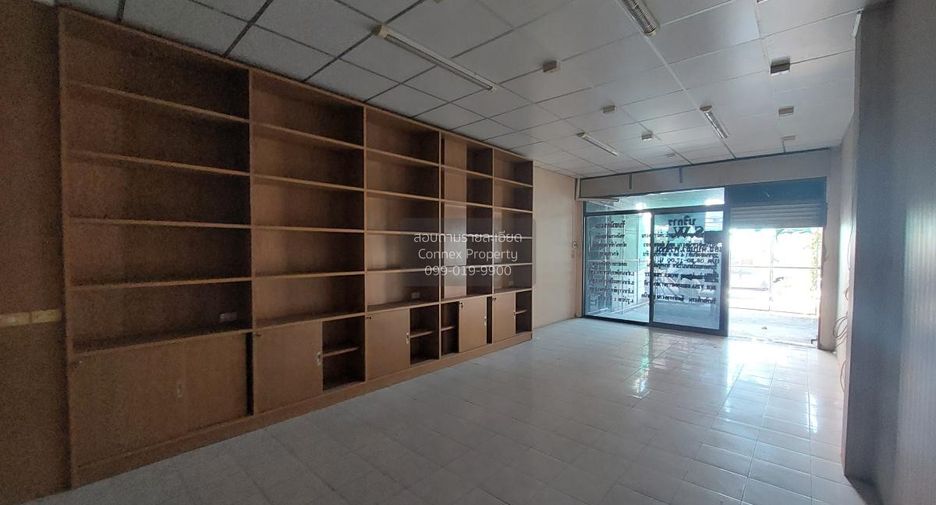 For sale 2 bedrooms retail Space in Mueang Chon Buri, Chonburi