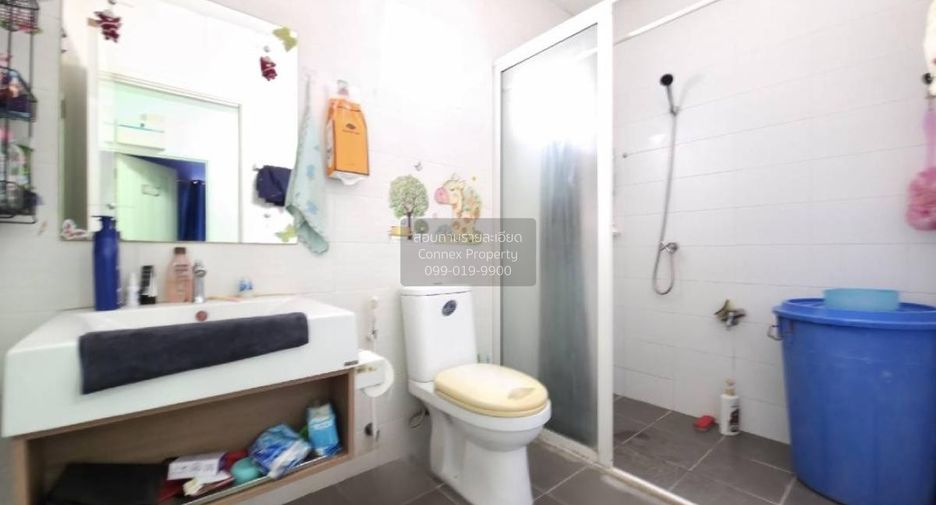 Casa adosada en venta de 3 habitaciones en Mueang Nonthaburi, Nonthaburi
