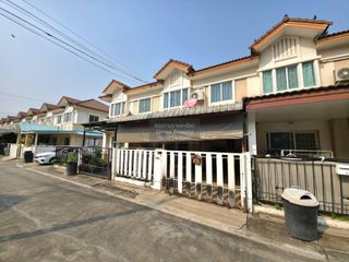 Casa adosada en venta de 3 habitaciones en Mueang Nonthaburi, Nonthaburi