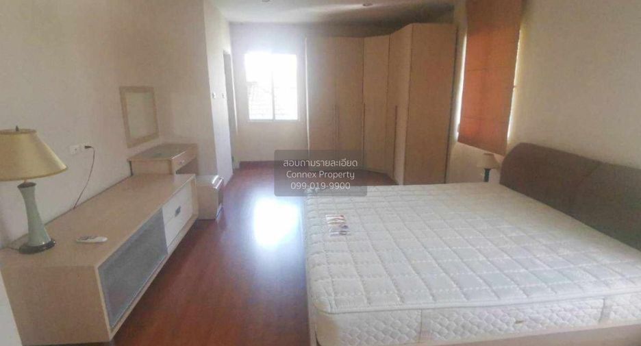 Haus zur Miete mit 3 Zimmer in Lat Phrao, Bangkok