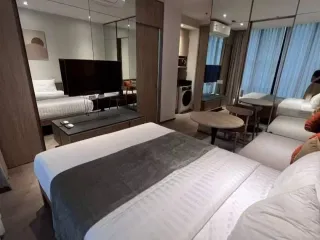 For sale studio condo in Khlong Toei, Bangkok