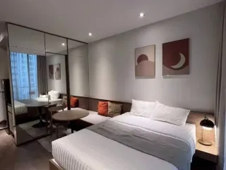 For sale studio condo in Khlong Toei, Bangkok