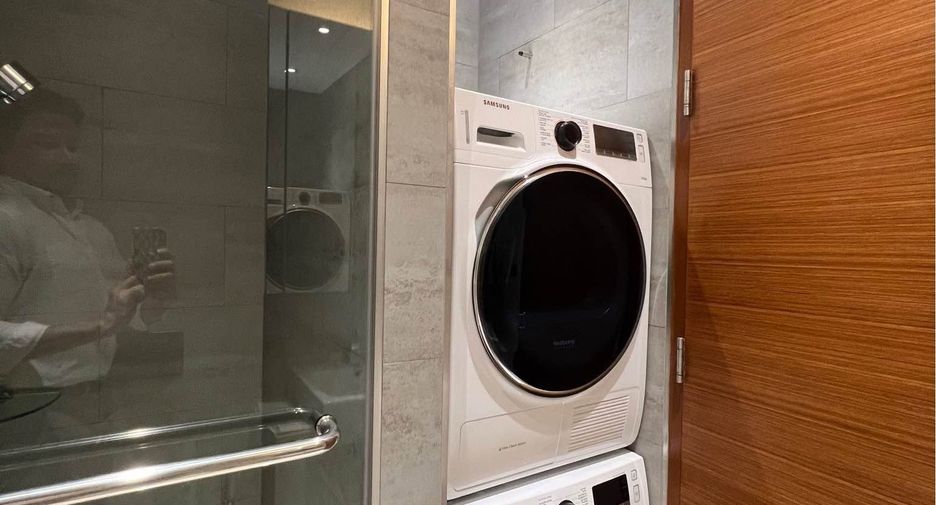 Продажа 2 спальни кондо в Кхлонг Тоеи, Бангкок